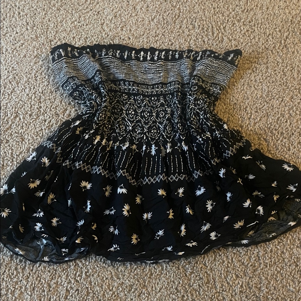 SHEIN Black and White Floral Blouse